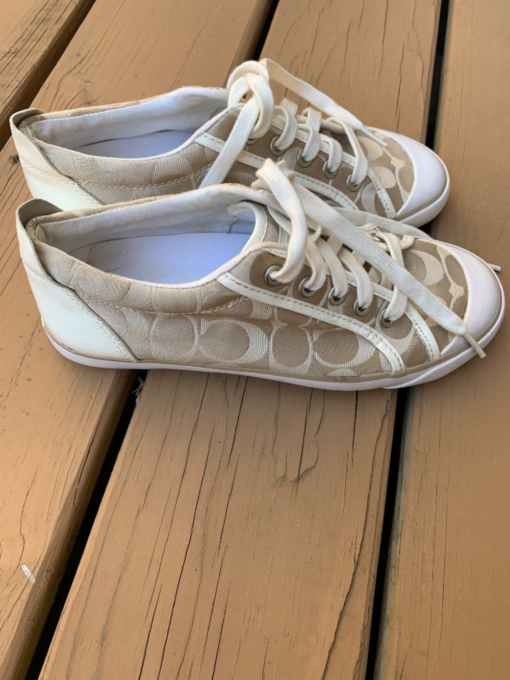 Coach Barrett Signature Monogram Canvas Beige Sneakers Size 7.5B - Picture 2 of 7